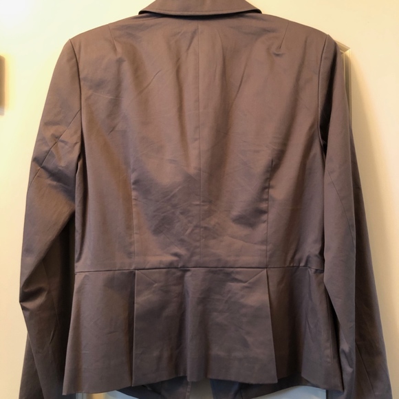 Banana Republic Gray Blazer - Picture 2 of 4